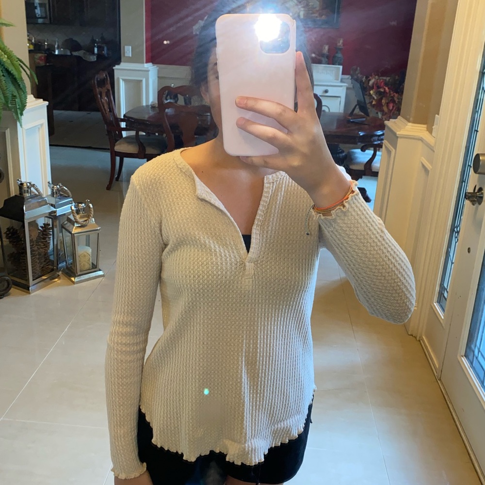 Waffle knit thin sweater